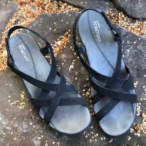 Easy Spirit 9.5N/9.5 narrow sandal